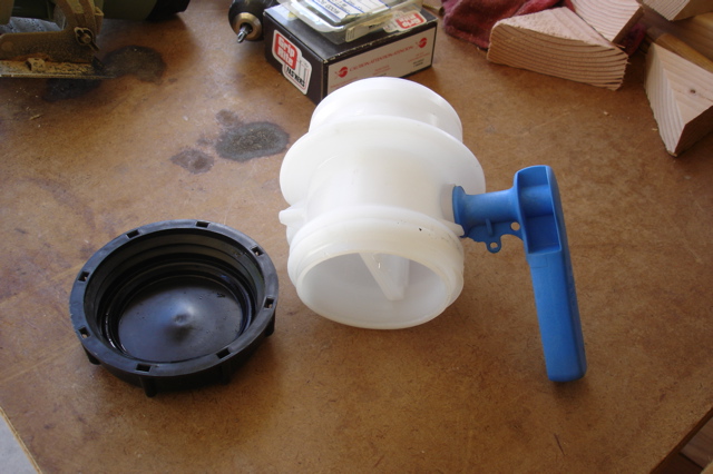 IBC container valve